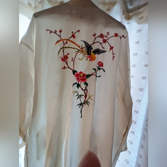 Rayon white brid embroidered vintage 90s kimono - Picture 3 of 5